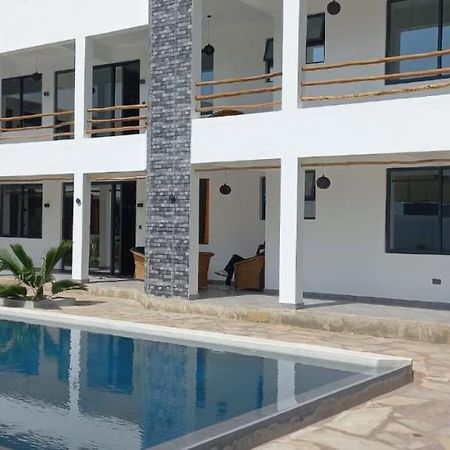 V-Szameitat Homes, Kongo River Diani Beach Extérieur photo