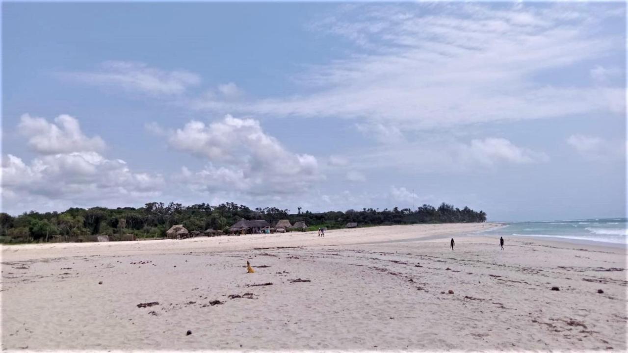 V-Szameitat Homes, Kongo River Diani Beach Extérieur photo